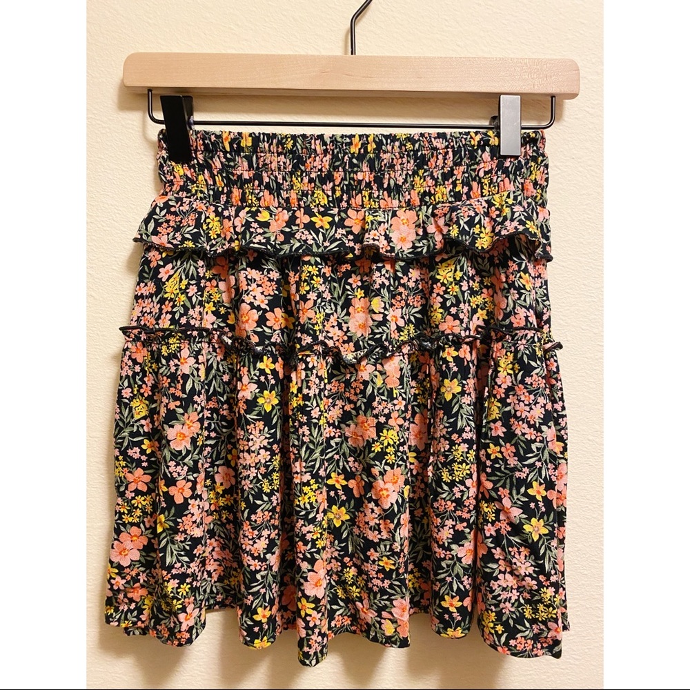 American Eagle Outfitters Floral Ruffle Skirt